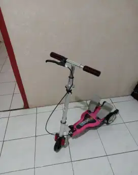 Scooter Otoped 2 Pedal Injak Bekas