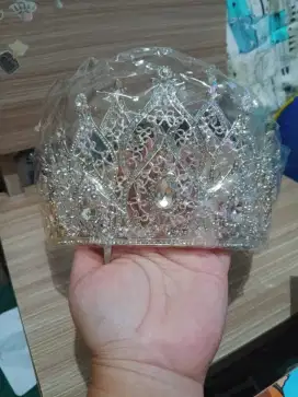 Mahkota pengantin tiara