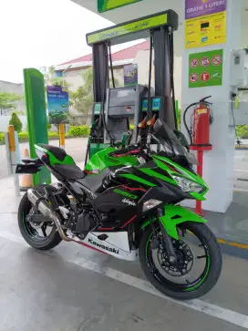 KAWASAKI NINJA 250 ABS SE 2022 KRT EDITION