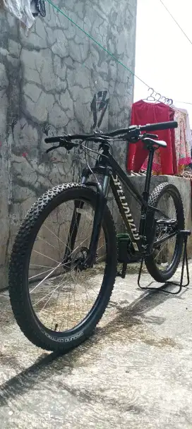 dijual sepeda mtb SPECIALIZED rockhopper 27.5 sz s 11 speed SLXm7000