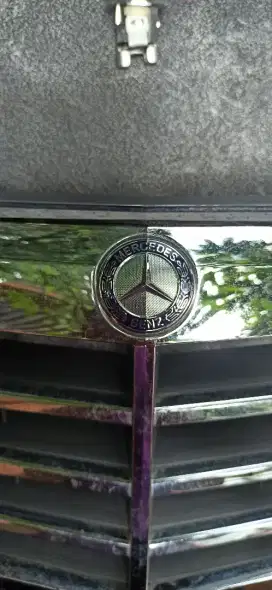 Grill, Emblem & Hood Star Mercedes Benz C Class W204