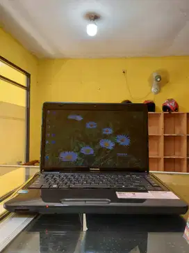 Laptop toshiba L740 Core i5 ram 8 gb siap pakai