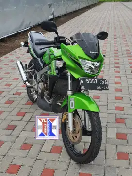 Kawasaki Ninja R 2015 Hijau 1st Hand Low Km.