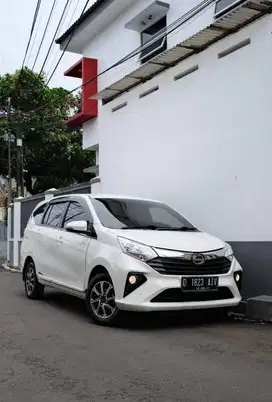 Daihatsu Sigra R Duluxe AT 2020 Matic boleh tuker Calya facelift putih