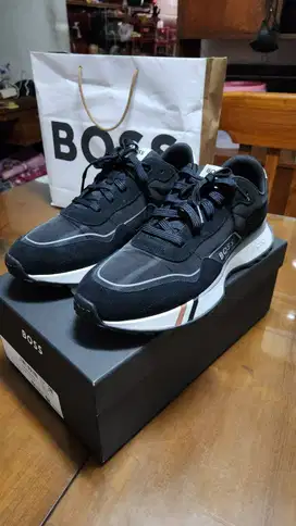 Sepatu/Shoes Sneakers Boss