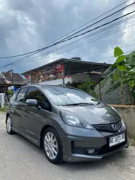 Honda Jazz RS AT tahun 2013