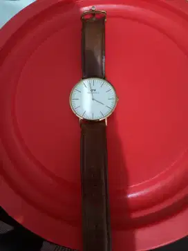 Jam DW masih original belum bongkar dan ganti batre