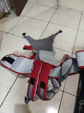 Gendongan bayi merk dialogue 9 in 1