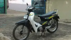 Honda Astrea legenda