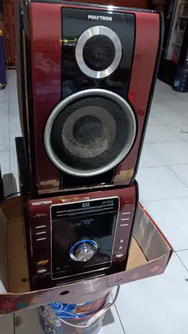 Dijual radio polytron bs disc,radio,line in dan bluetooth ya