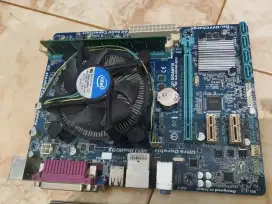 Motherboard gigabyte H61M-DS2 prosesor i3 ram 4 gb ddr3