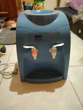 Dispenser air minum