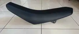 Jok sadel Honda CRF 150 merk HRV