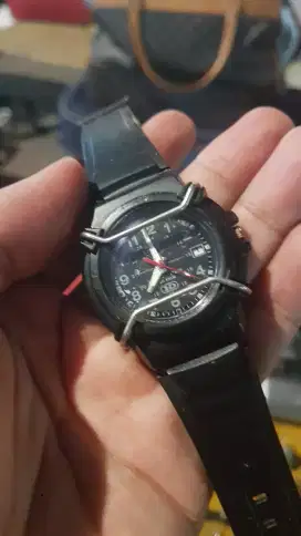 Jam tangan anak muda