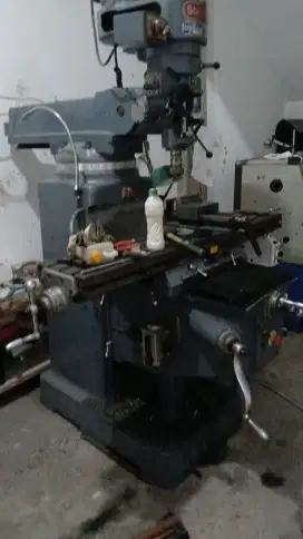 Dibutuhkan tukang bisa bubut/ milling