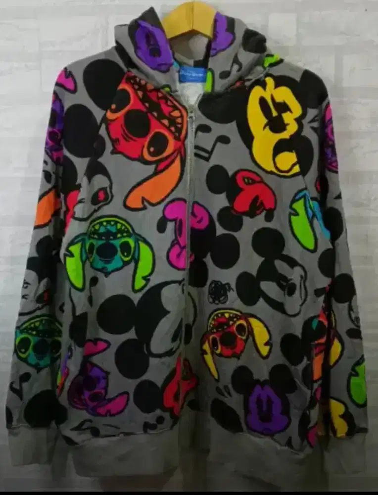 Hoodie/jaket Disney Thrift/Second