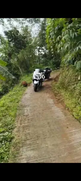 Jual tanah pekarangan lokasi kemuning luas 8477mtr hrg 700jt nego