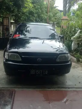 Sedan toyota soluna 2001