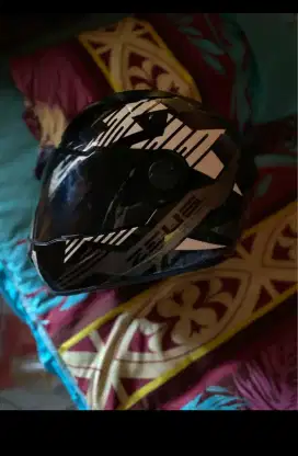 Helm zues fulface ukuran M