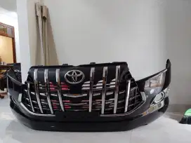 Bumper grill toyota innova reborn