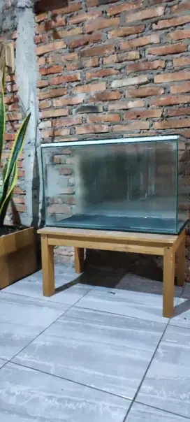 Aquarium kaca 60 cm