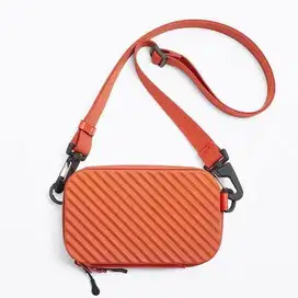 Zara Rigid Crossbag