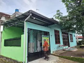 Disewakan Rumah aman nyaman di tengah kota