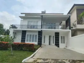 Di jual rumah di cluster premium sentul city rumah bagus siap huni