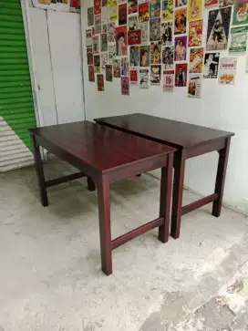 Meja makan tinggi serbaguna