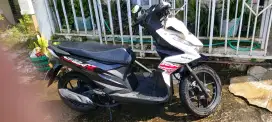 Dijual motor honda beat tahun 2021