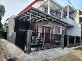 RUMAH GEDONG BARU RENOV TOTAL DI DALAM CLUSTER JATIBENING