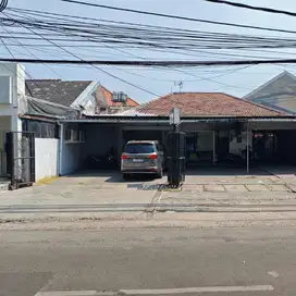 Disewakan tempat usaha raya Tenggilis