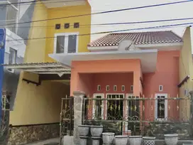 Dijual Cepat Rumah 2 Lantai di Surabaya Utara 700JT (Bisa KPR)