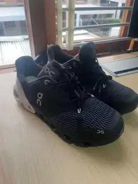 (New) ON Cloudflyer 4 Black White Hand Carry JPN Size 8 Man (41)