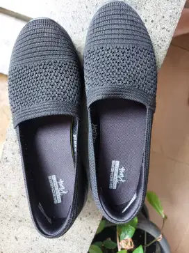 Skechers skecher sepatu wanita preloved like new second 37