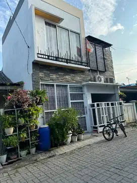 Di jual cepat Rumah 2 lantai di graha asri jababeka