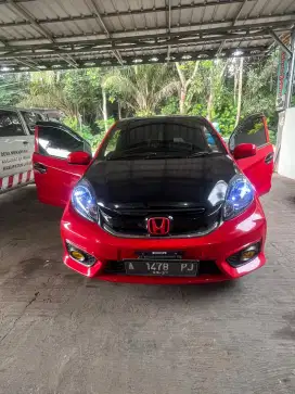 Di jual honda brio manual 2017