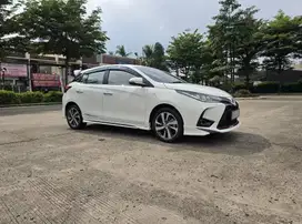 (CASH) LOW KM 32 RB TOYOTA NEW YARIS 1.5 S TRD SPORTIVO MATIC 2021