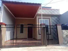 Dijual rumah minimalis siaphuni di Harapan Indah 1 Bekasi