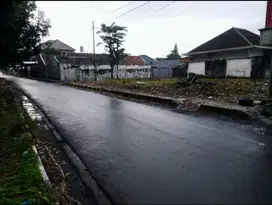 Dijual tamah pinggir jalan