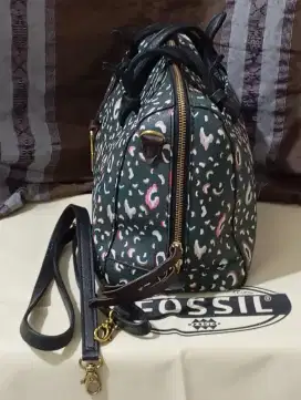 Fossil Second Kondisi Prima