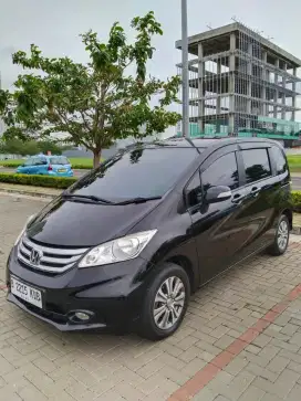 Honda freed psd 2015