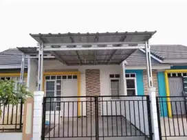 Kanopi baja ringan