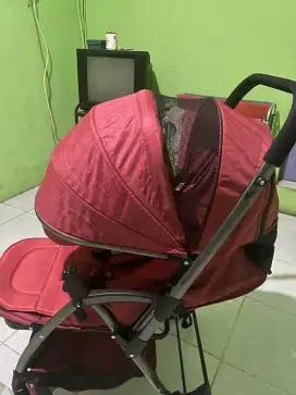 Stroller Pliko Warna Merah