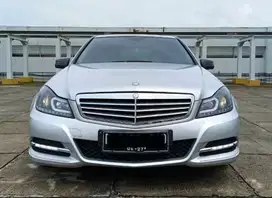 Mercedes-Benz C200 2012 Bensin