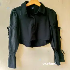 Kemeja Hitam Crop Top Lengan Panjang