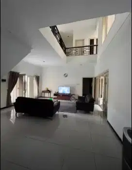 RUMAH MEWAH BER VIEW KOTA PANDANARAN HILL SAMBIROTO SEMARANG