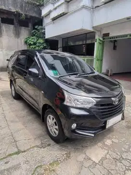 Toyota Avanza AT