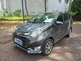 DP Rendah  9JT Daihatsu Sigra 1.2 R Bensin-AT 2018 Abu