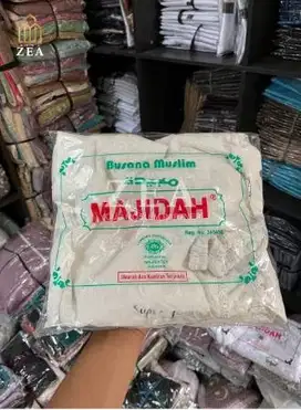 Toko Bergo Hijab Sutra Super Jumbo Malang - Zea Grosir